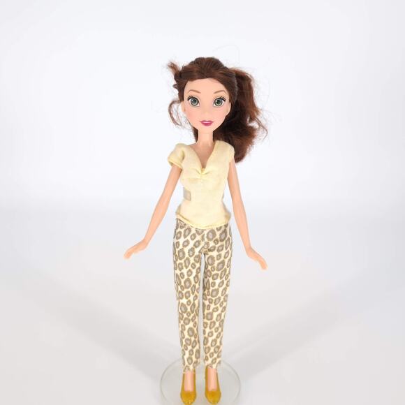 Hasbro 2015 Redhead Princess Beauty and The Beast Disney Belle Doll Well Played - Picture 5 of 9